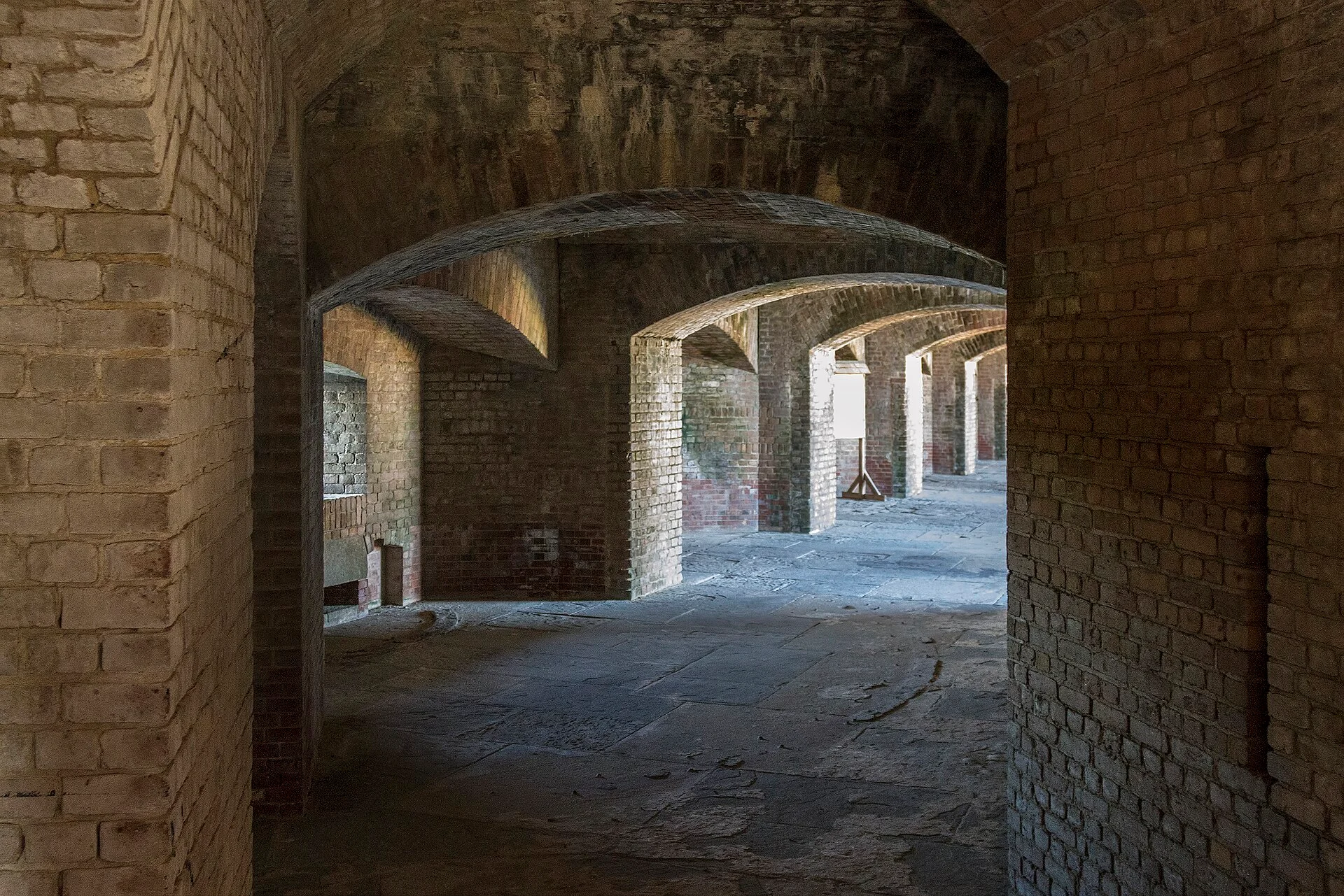 Backsteingewölbe im Fort Zachary Taylor bei Key West