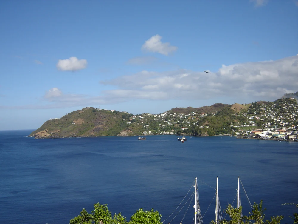 Der Hafen von Kingstown auf St. Vincent von Süden