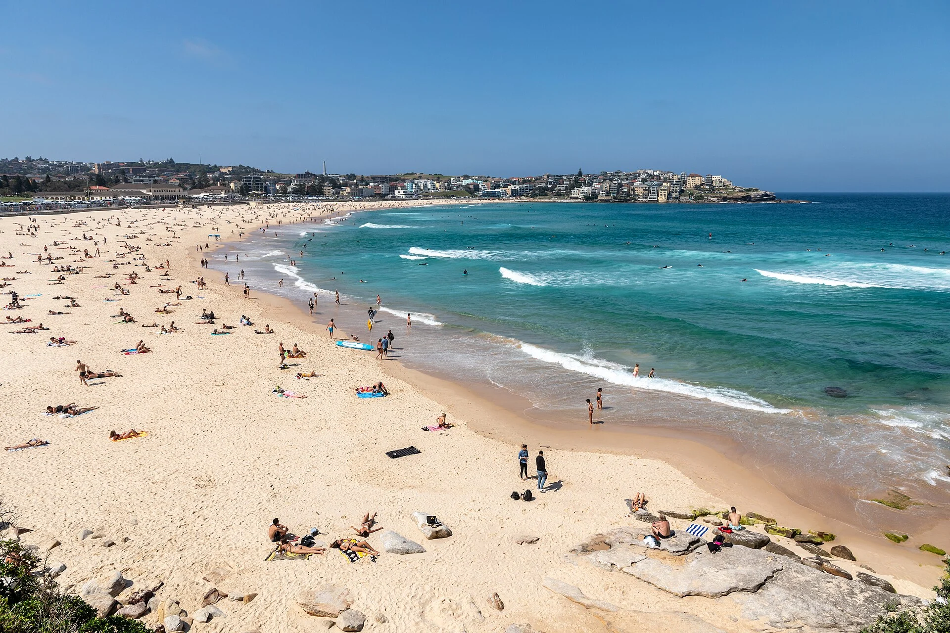 Bondi Beach mit dem Strandbogen