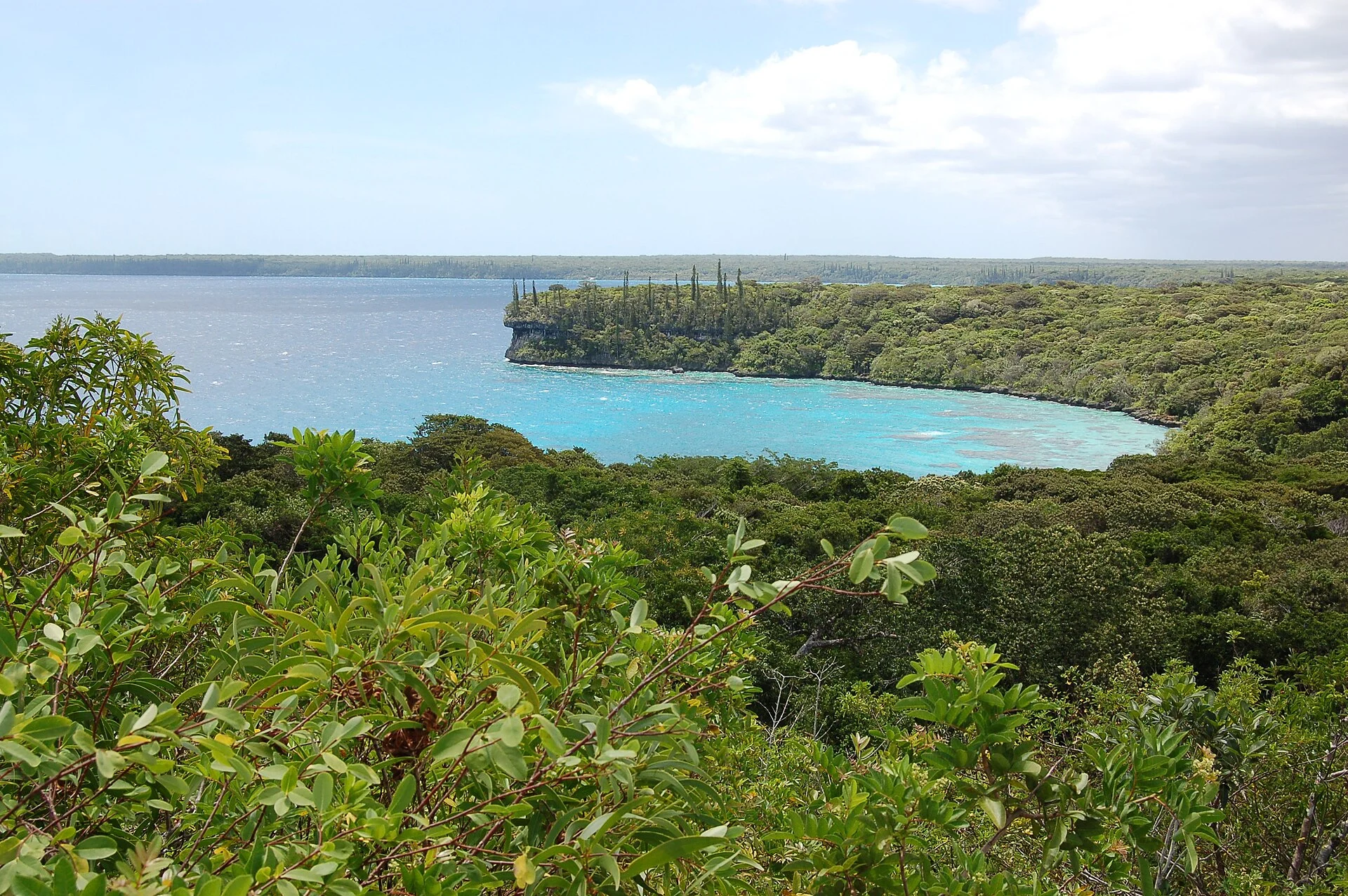Die türkise Baie de Santal vor Easo auf Lifou
