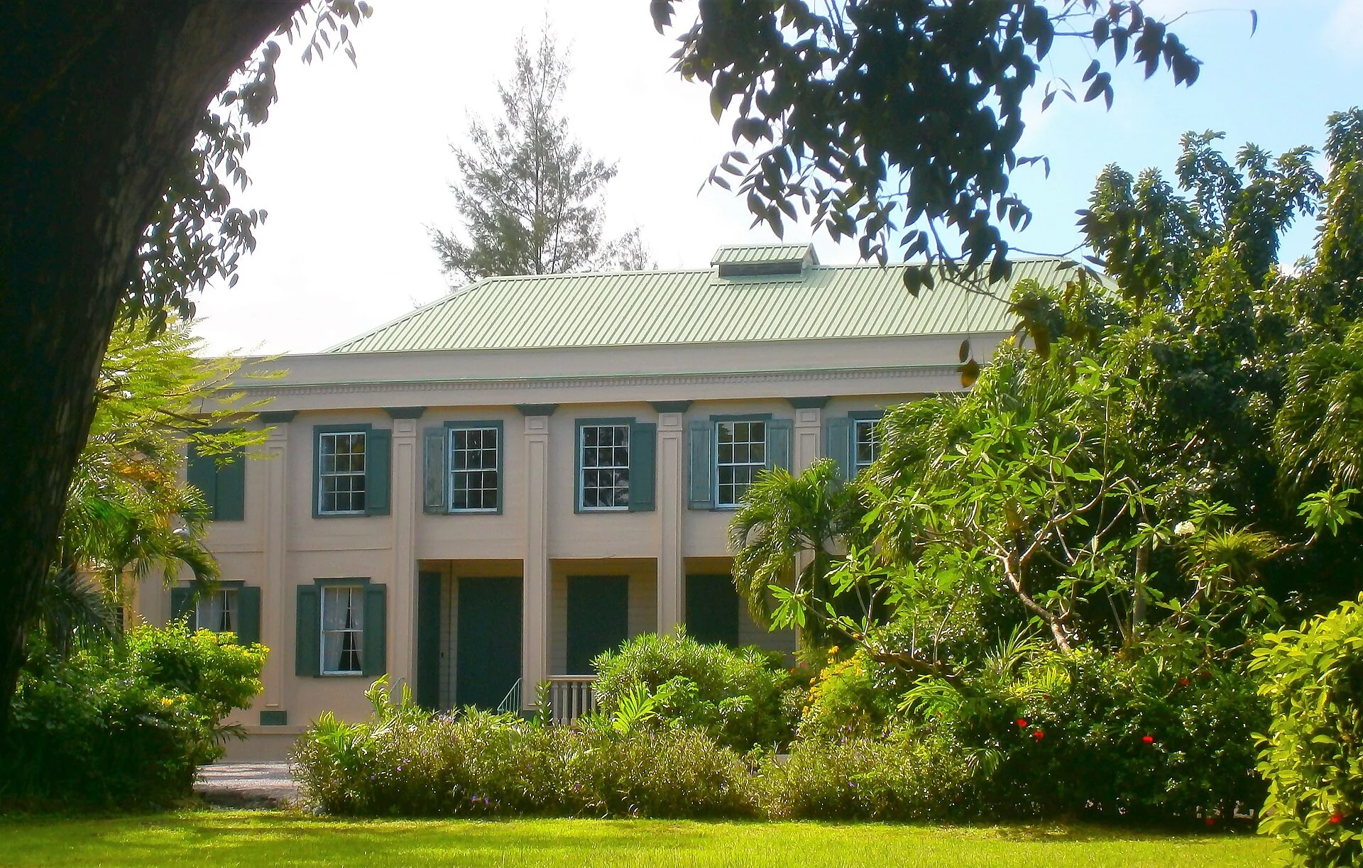 Das Government House in St. John’s auf Antigua
