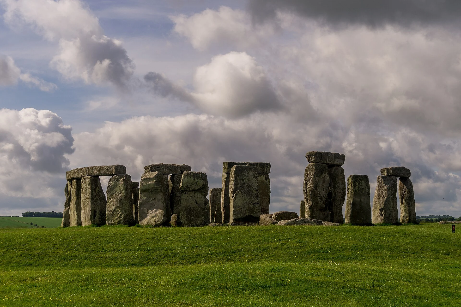 Der Steinkreis von Stonehenge in der Ebene von Salisbury
