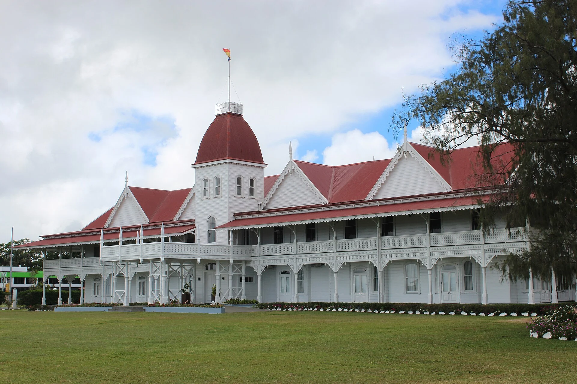 Der Königspalast von Nukuʻalofa mit rotem Dach