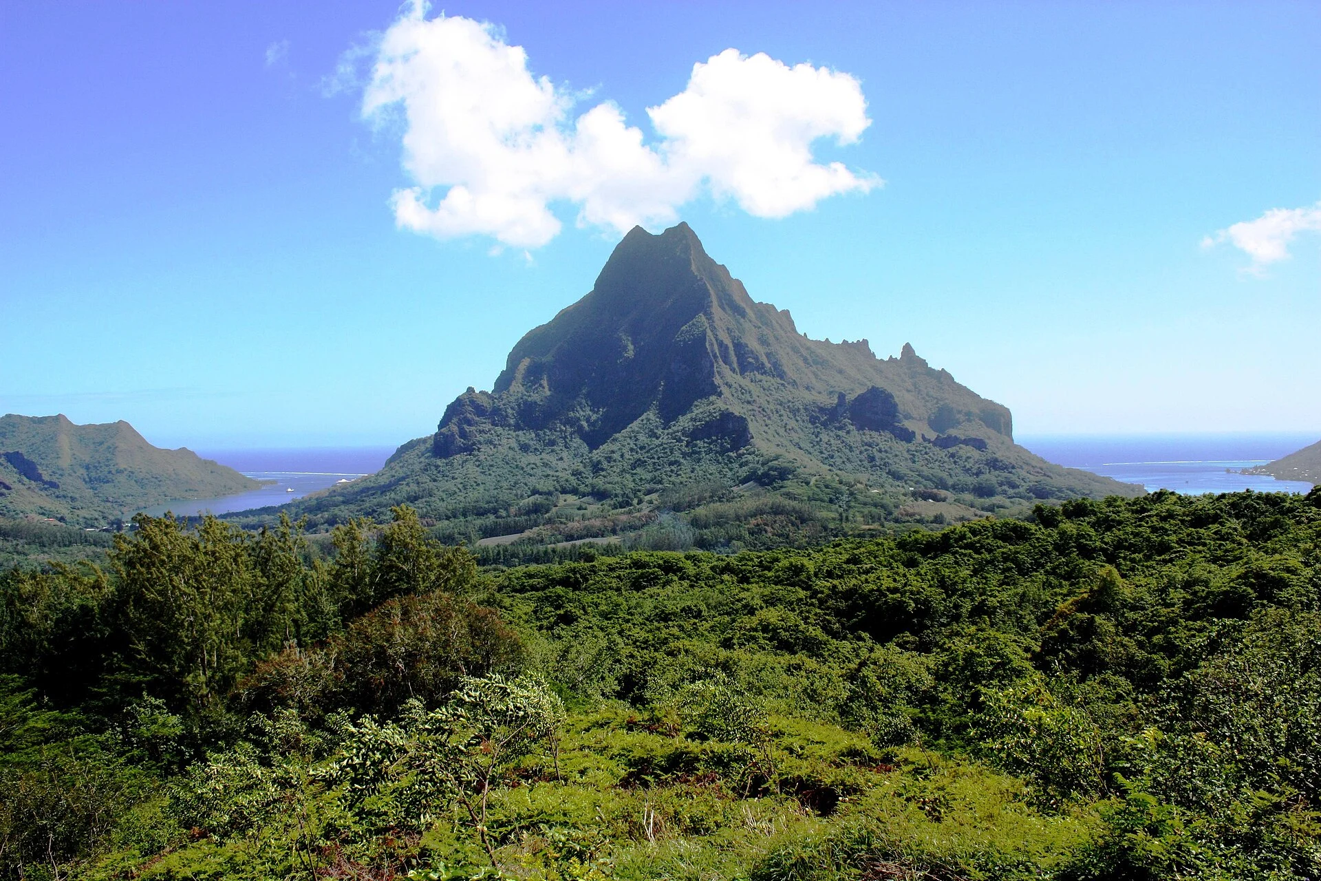 Der Mount Rotui zwischen Cook- und Opunohu-Bucht auf Moorea