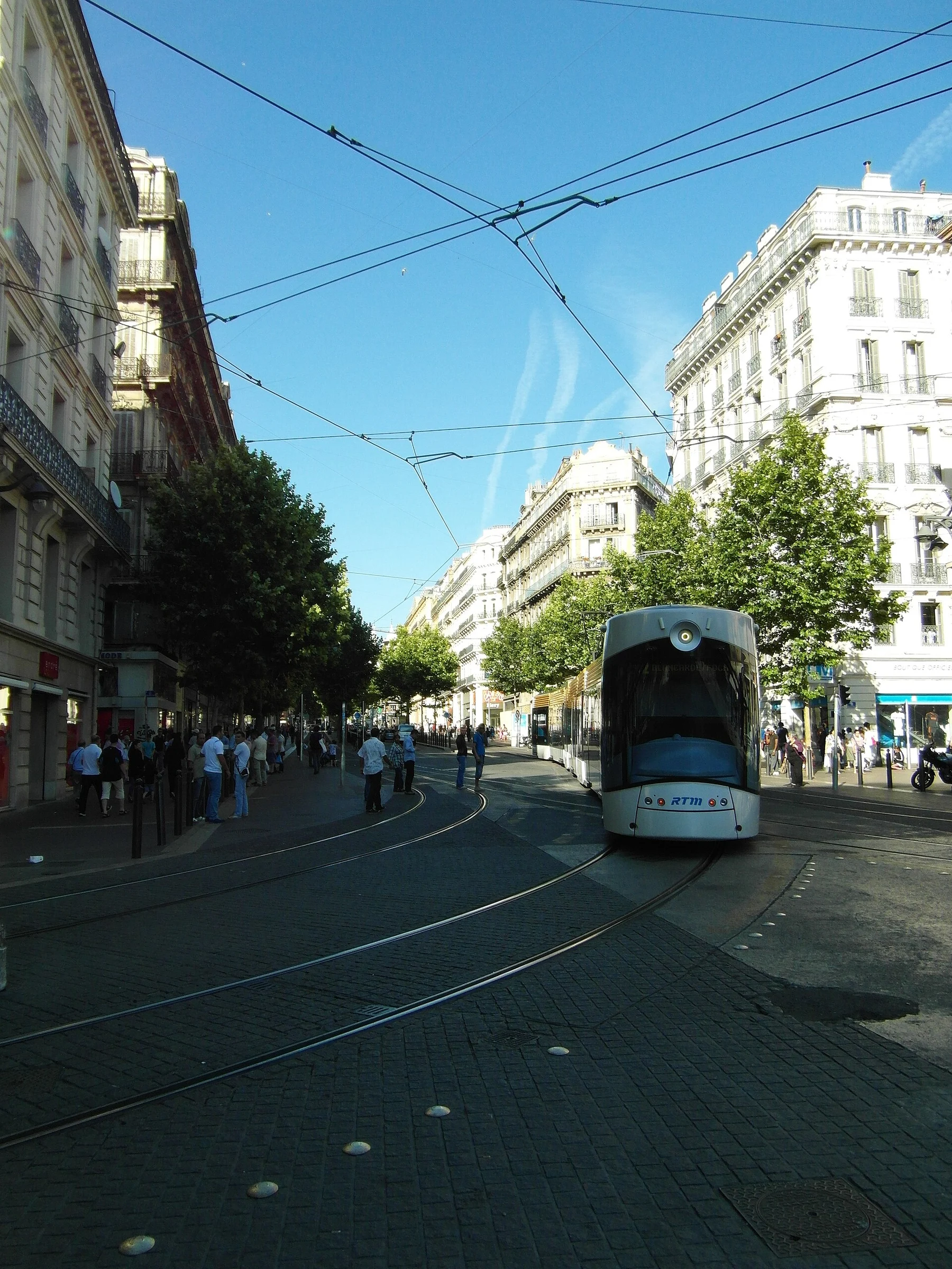 Straßenbahn der RTM auf der Canebière im Zentrum von Marseille, Frankreich.