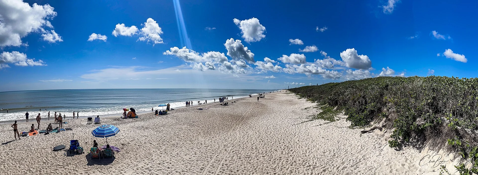 Der unverbaute Strand von Playalinda an der Canaveral National Seashore