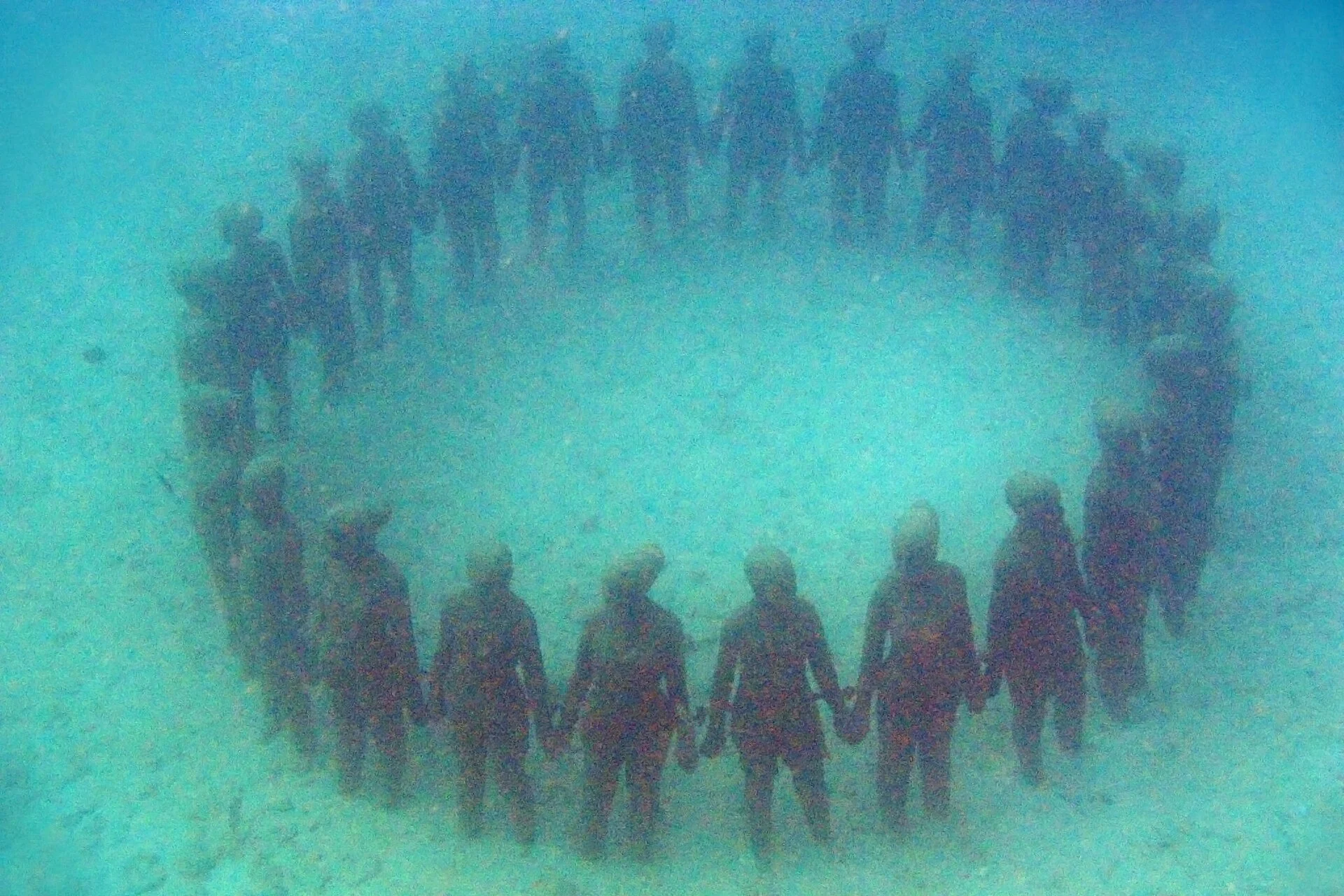 Der Figurenkreis Vicissitudes im Unterwasser-Skulpturenpark vor Grenada