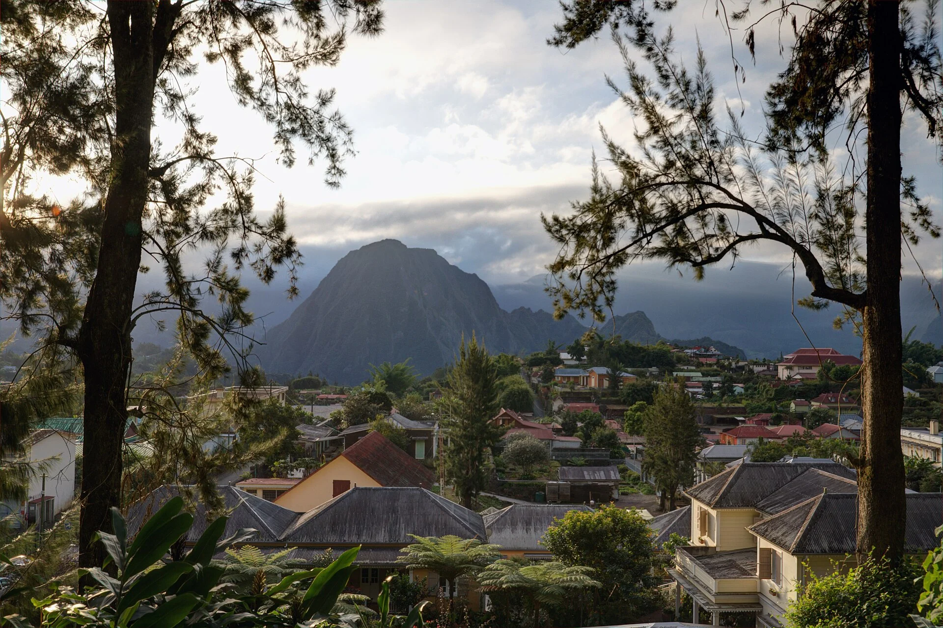 Das Dorf Hell-Bourg im Cirque de Salazie auf La Réunion
